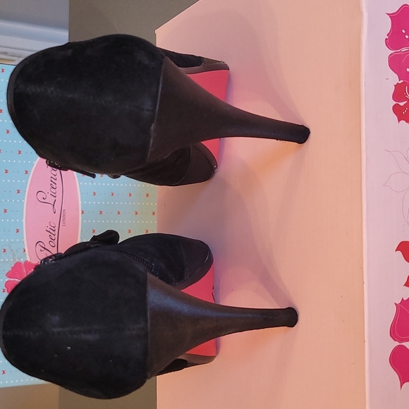 Poetic Licence Shoe Booties - Picture 4 of 4